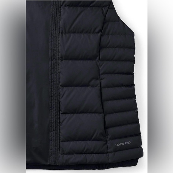 NWOT Lands' End Women's Black Nylon Down Filled Quilted Vest Snow Fall Winter - Picture 3 of 9
